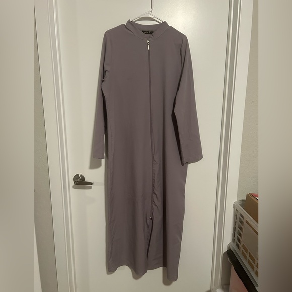 Lavender/Lilac Turkish Zippered Abaya - Picture 6 of 6